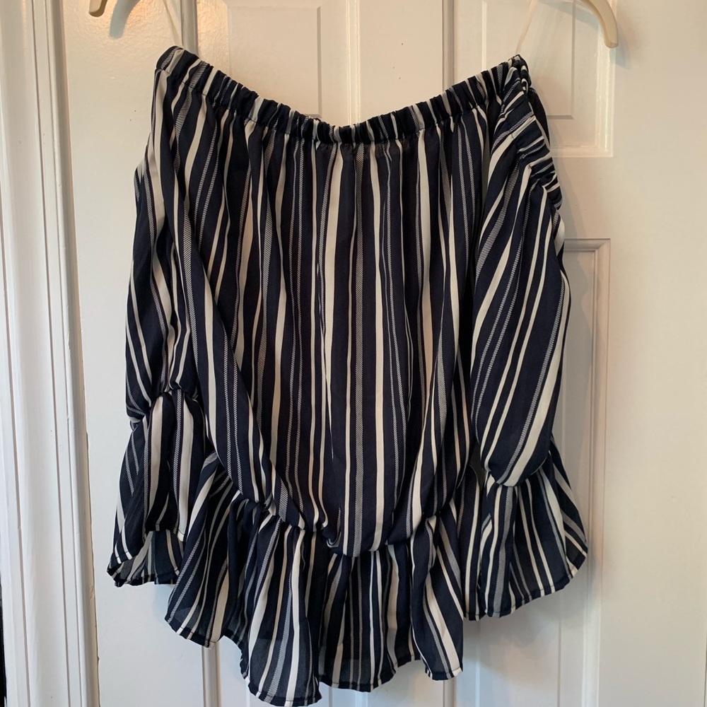 Vintage Havana Navy White Off Shoulder Top | M